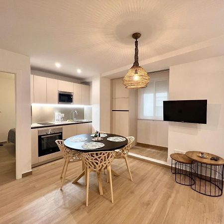 Huerto & Private Patio In The Old Town By Ele Apartments مالقة المظهر الخارجي الصورة