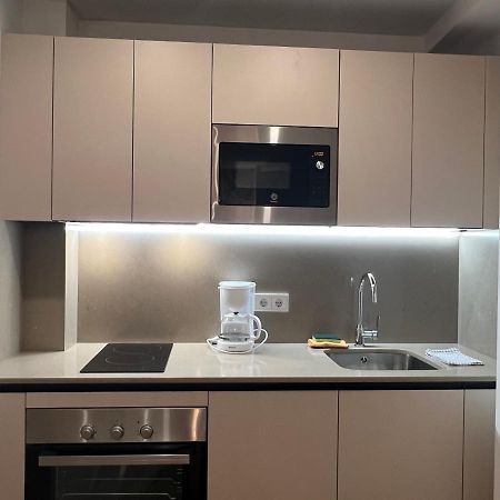 Huerto & Private Patio In The Old Town By Ele Apartments مالقة المظهر الخارجي الصورة