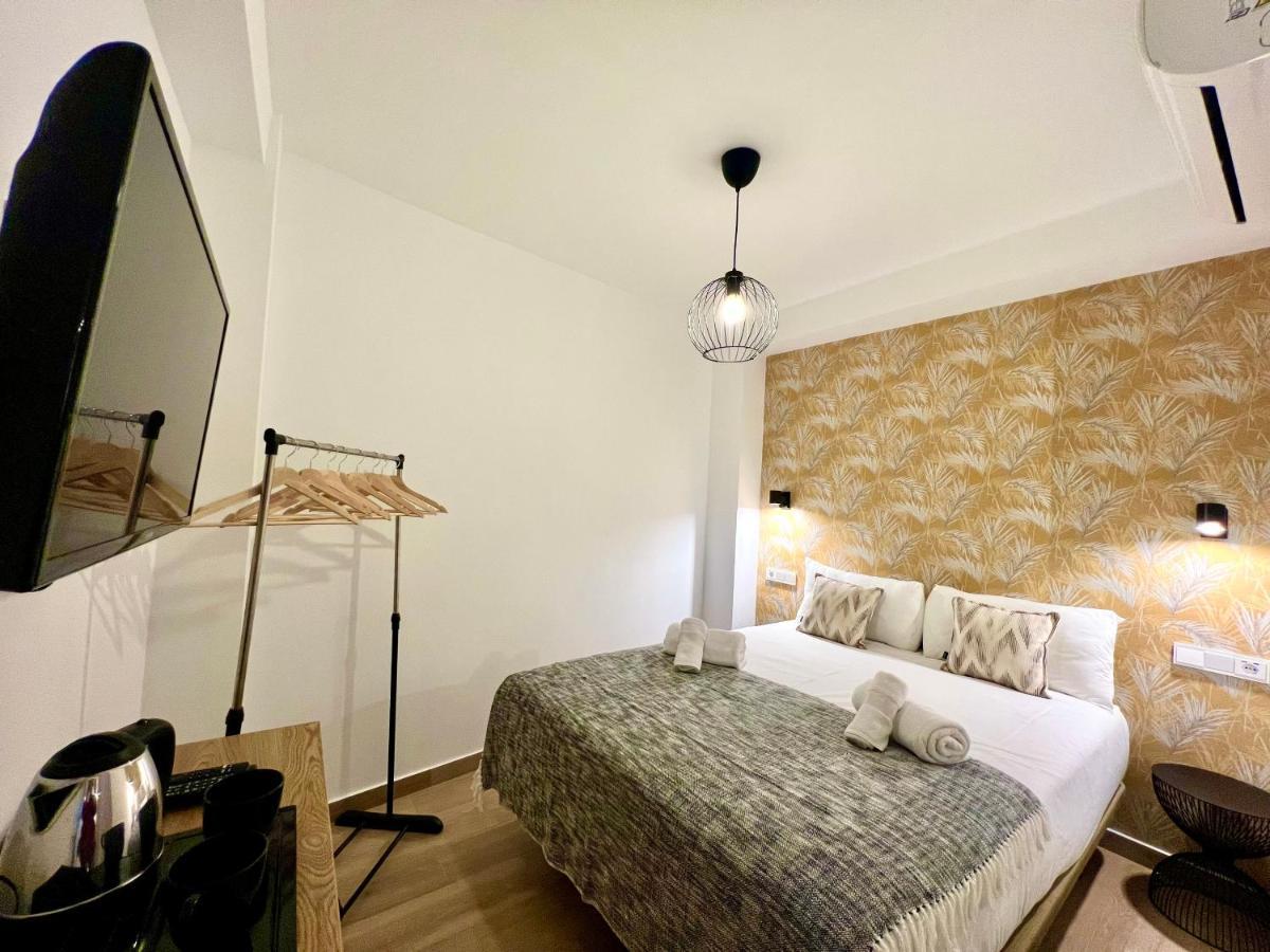 Huerto & Private Patio In The Old Town By Ele Apartments مالقة المظهر الخارجي الصورة