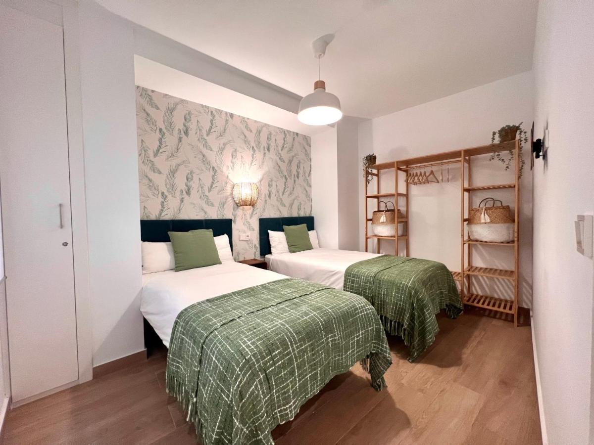 Huerto & Private Patio In The Old Town By Ele Apartments مالقة المظهر الخارجي الصورة