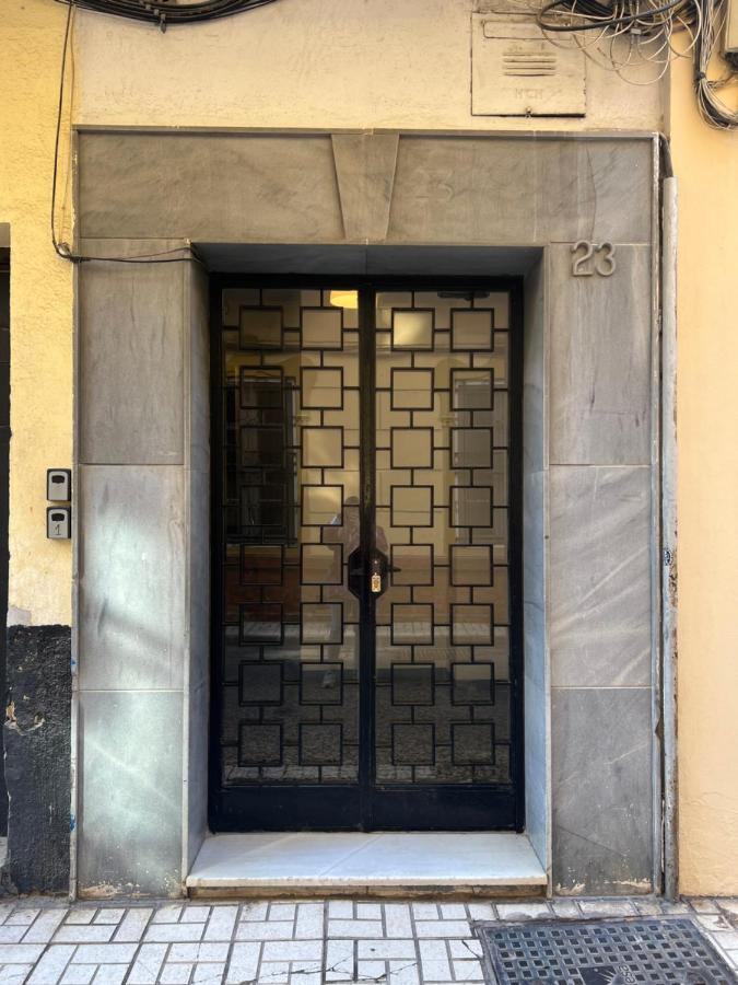 Huerto & Private Patio In The Old Town By Ele Apartments مالقة المظهر الخارجي الصورة